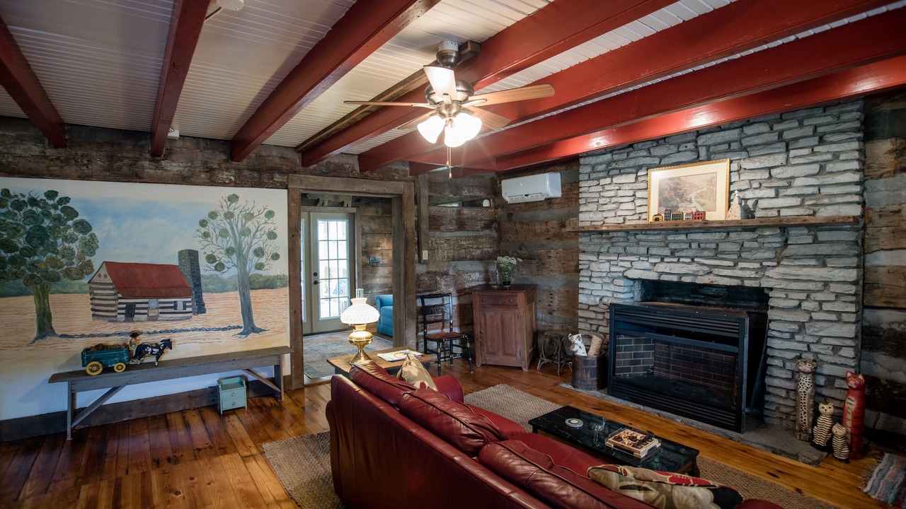 Photo of Livingroom in Lawrenceburg