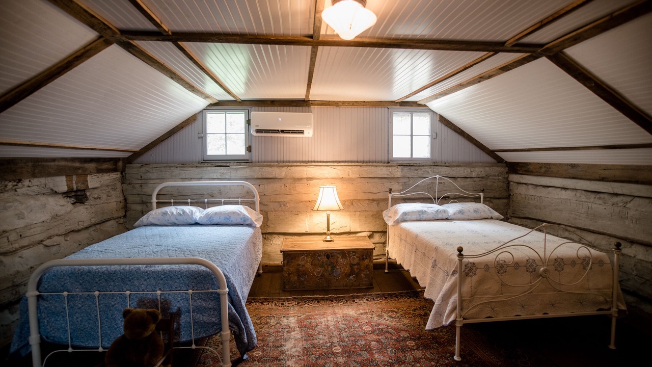 Photo of Bedroom in Lawrenceburg