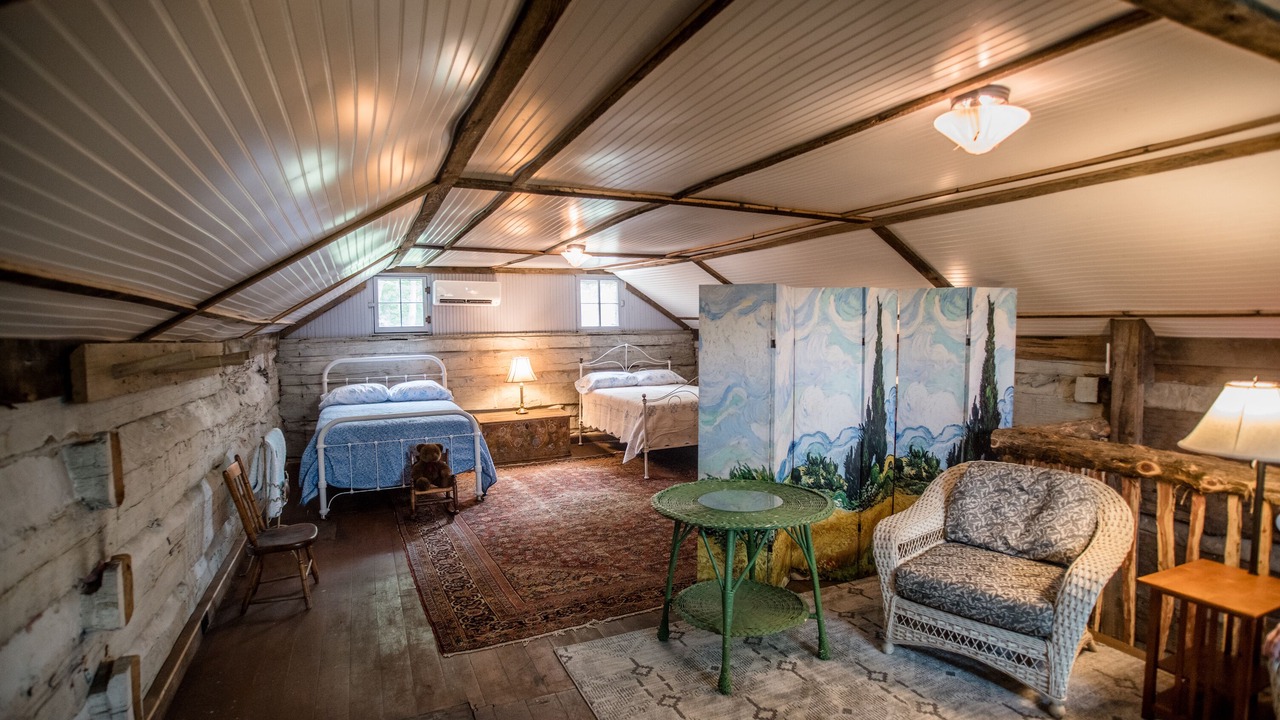 Photo of Bedroom in Lawrenceburg