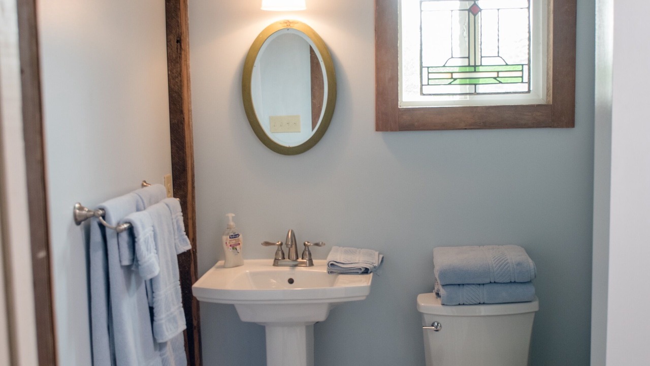 Photo of Bathroom in Lawrenceburg