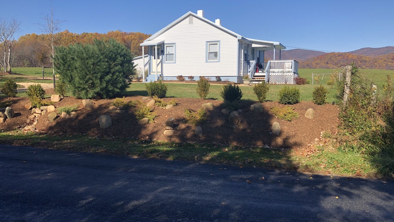 Photo of Outdoor in Etlan