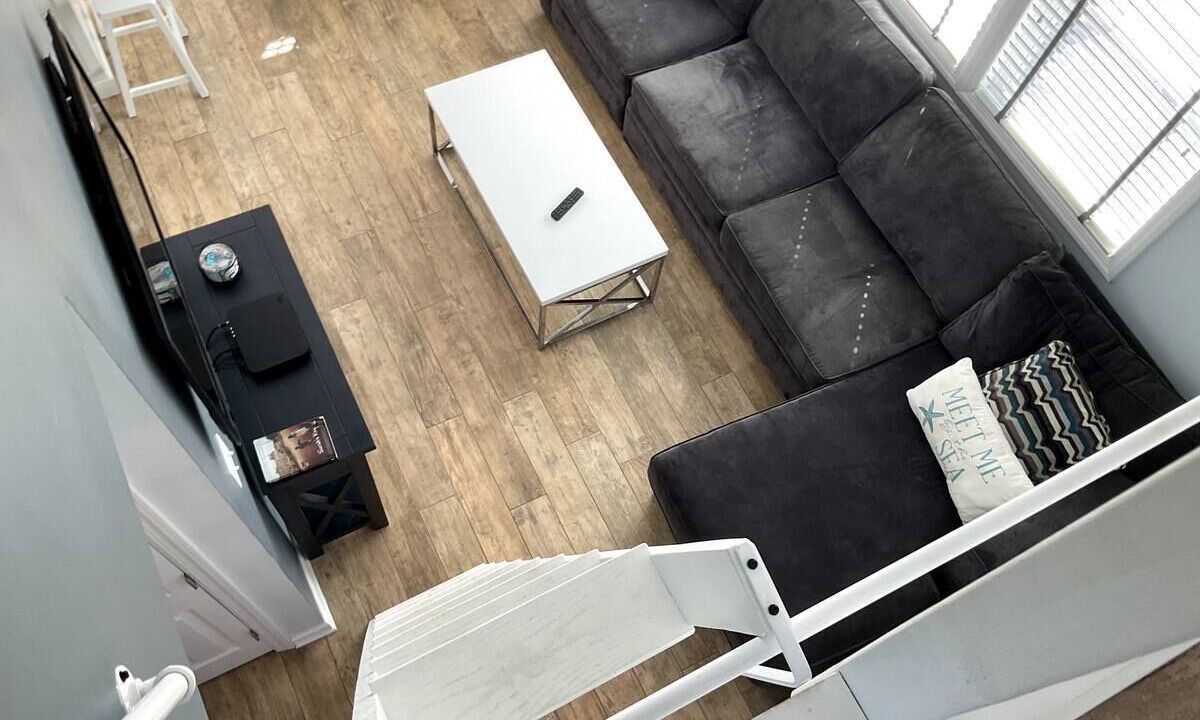 Photo of Livingroom in Ocean Beach III