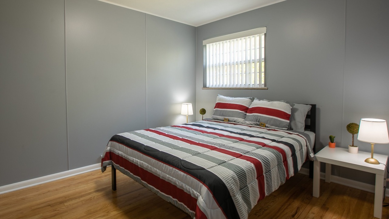 Photo of Bedroom in Mount Saint Joseph