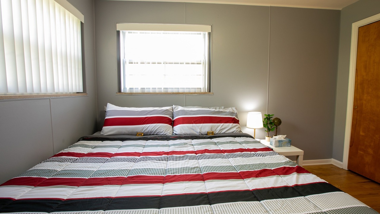 Photo of Bedroom in Mount Saint Joseph