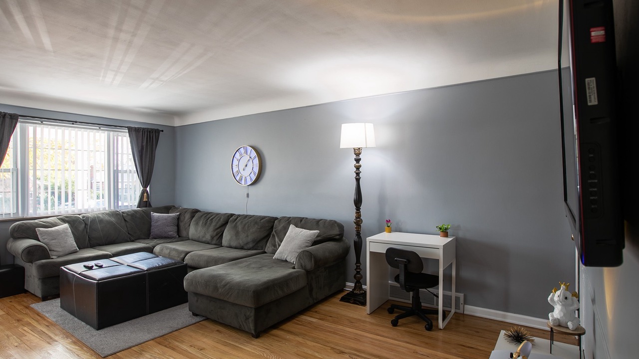 Photo of Livingroom in Mount Saint Joseph