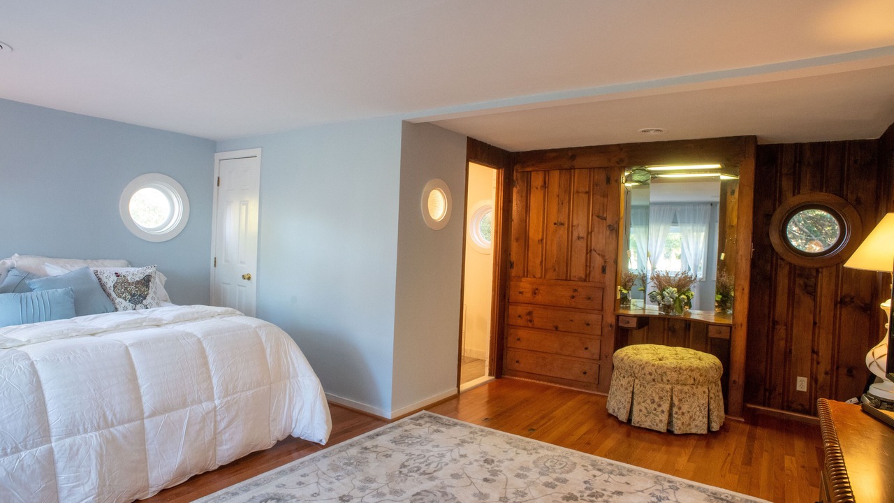 Photo of Bedroom in Bensalem