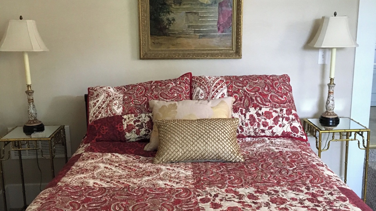 Photo of Bedroom in Forest Hills