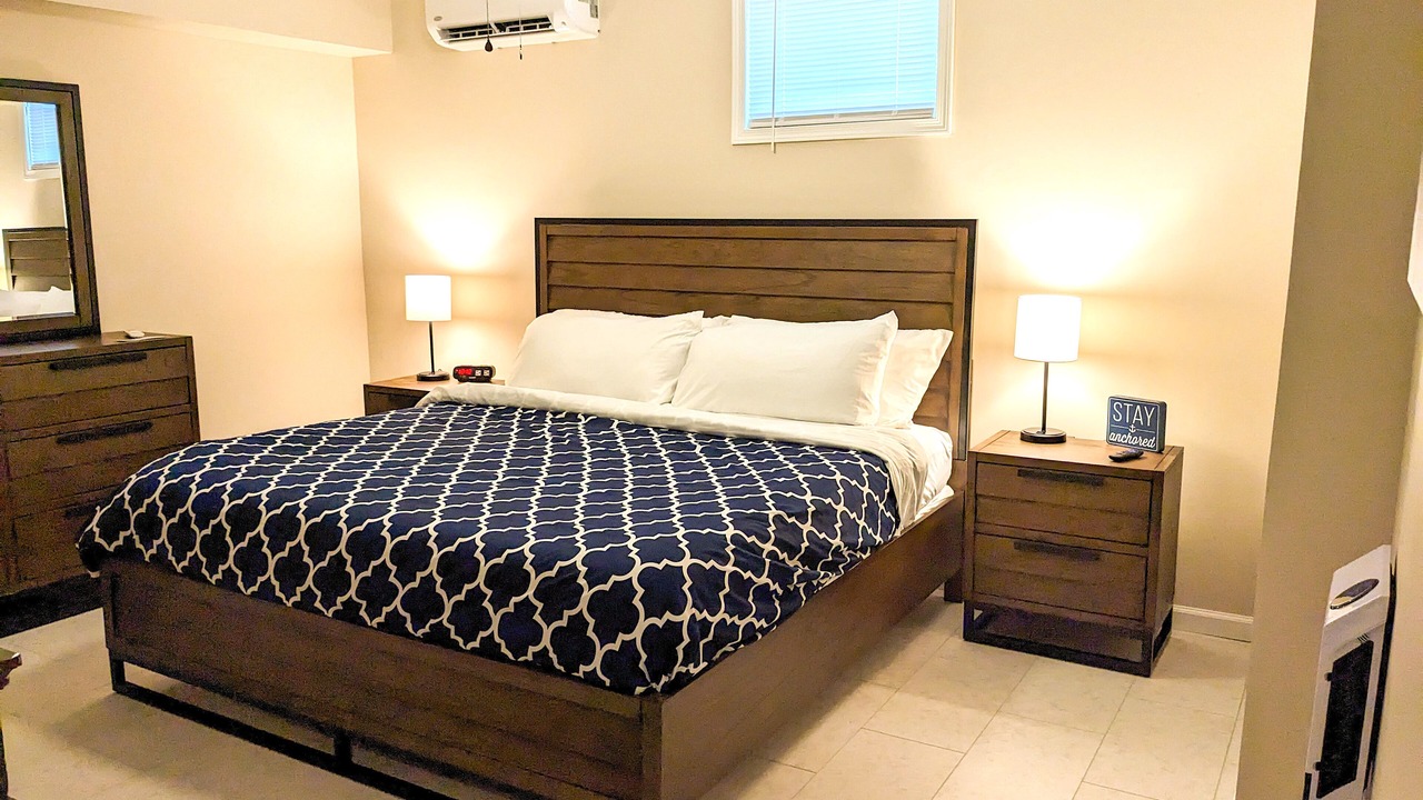 Photo of Bedroom in Oakland