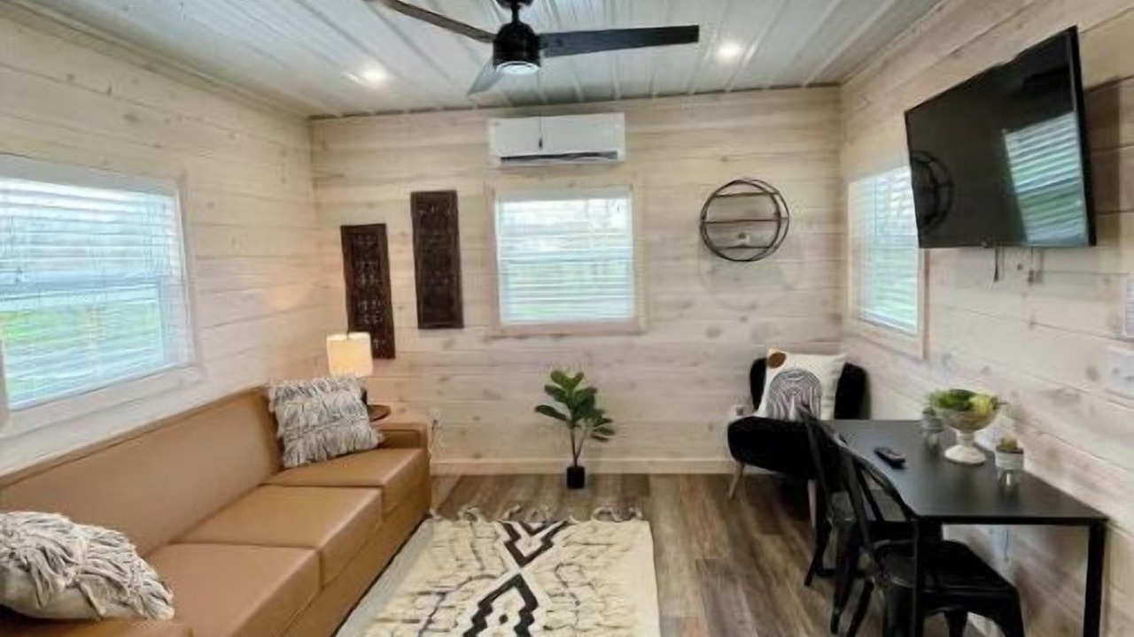 Photo of Livingroom in Carbon Hill