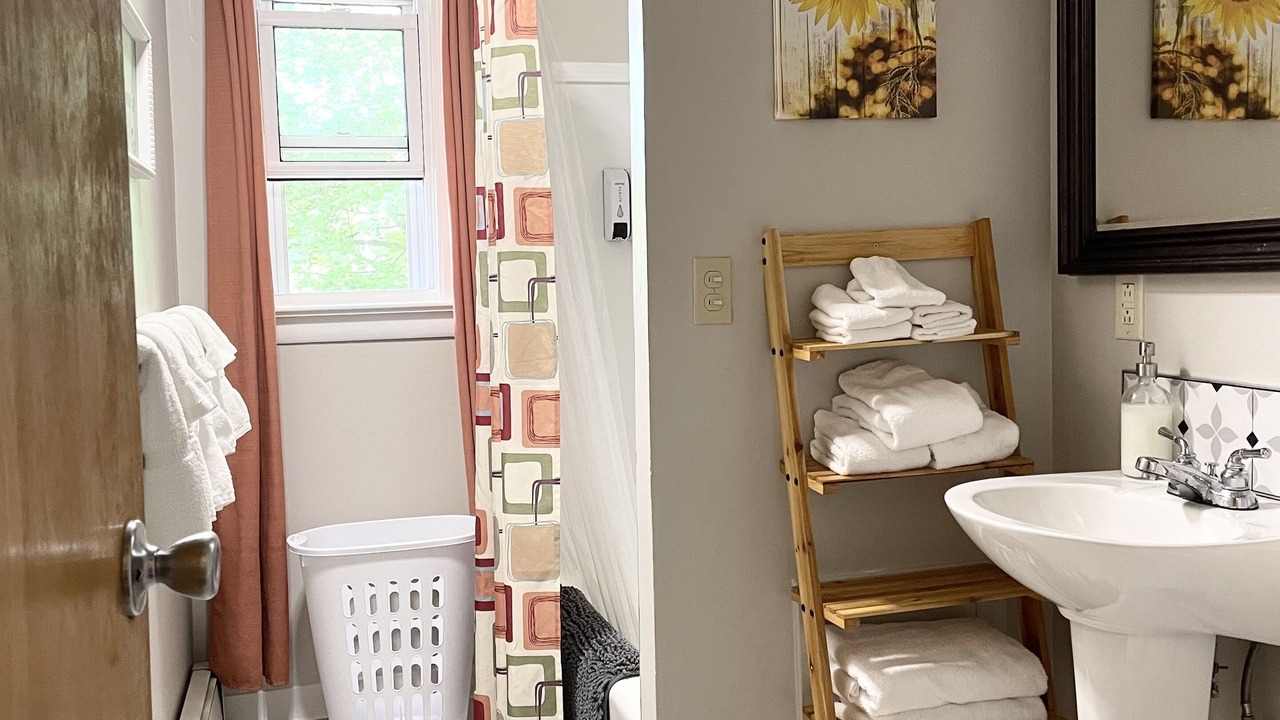 Photo of Bathroom in Girard