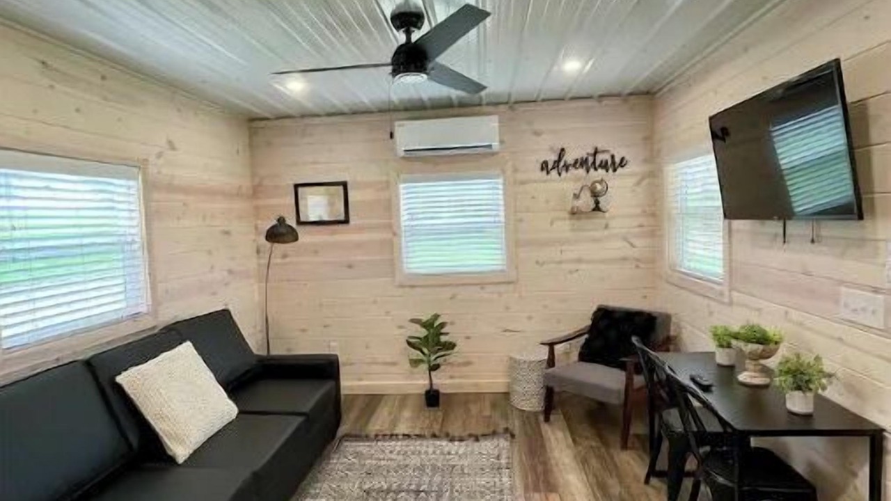 Photo of Livingroom in Carbon Hill