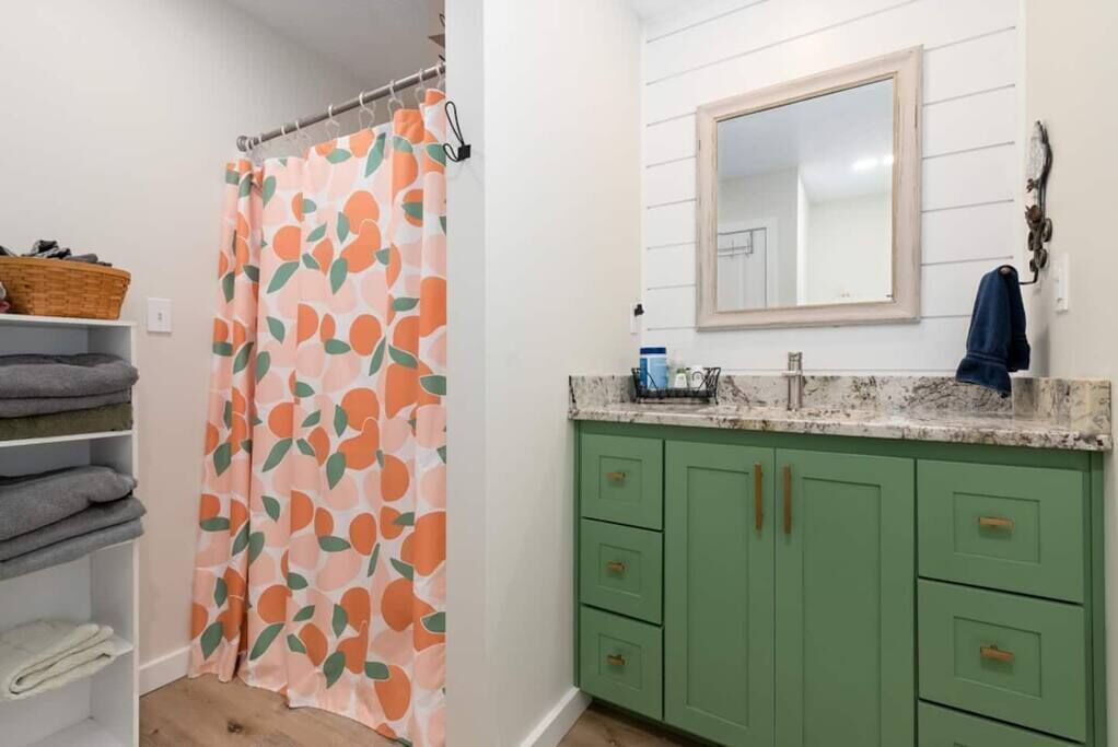 Photo of Bathroom in Huey