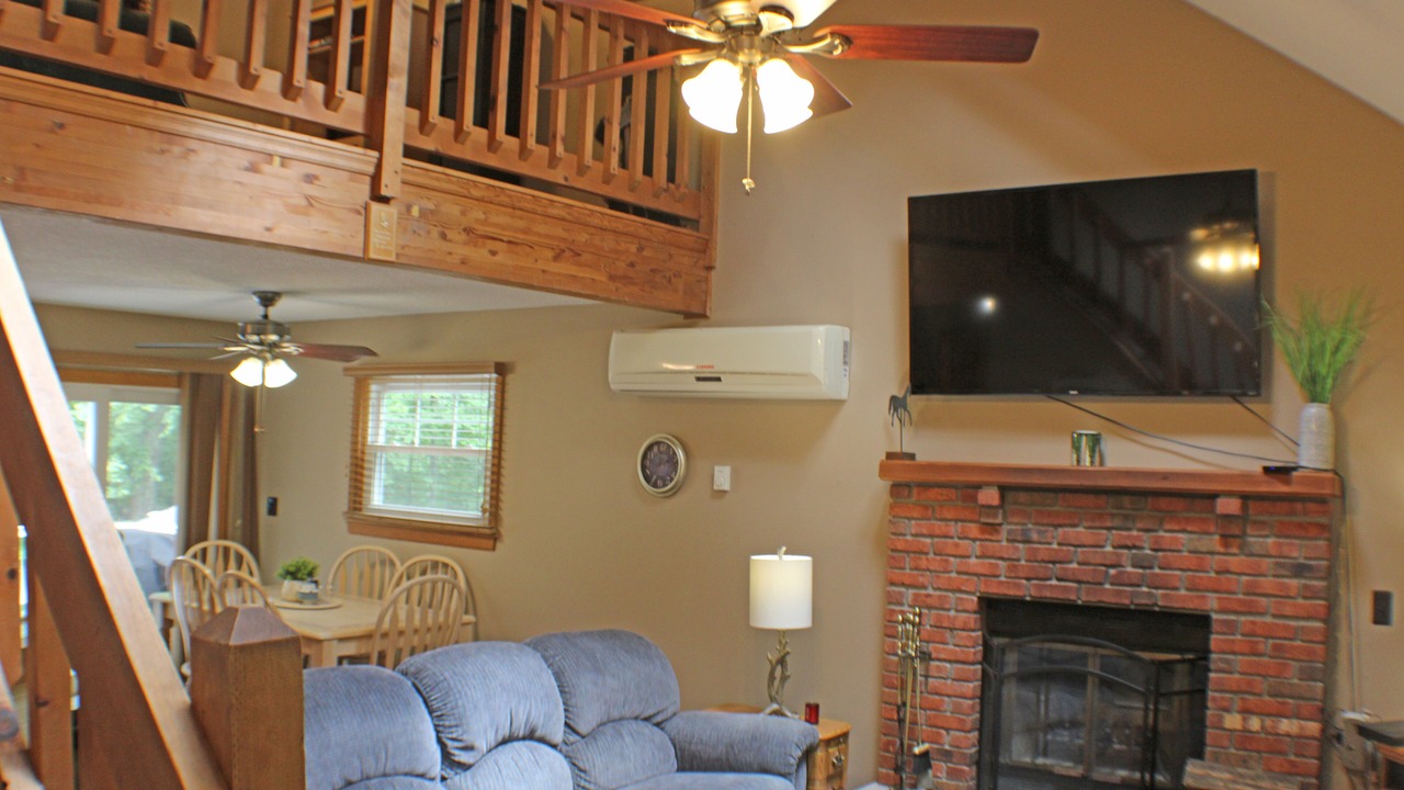 Photo of Livingroom in Lackawaxen