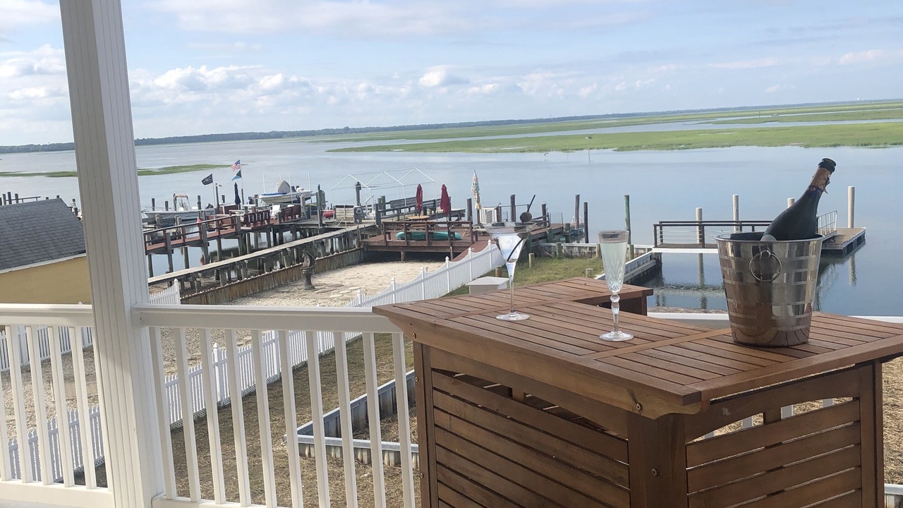 Photo of Patio Balcony in Cape May Court House