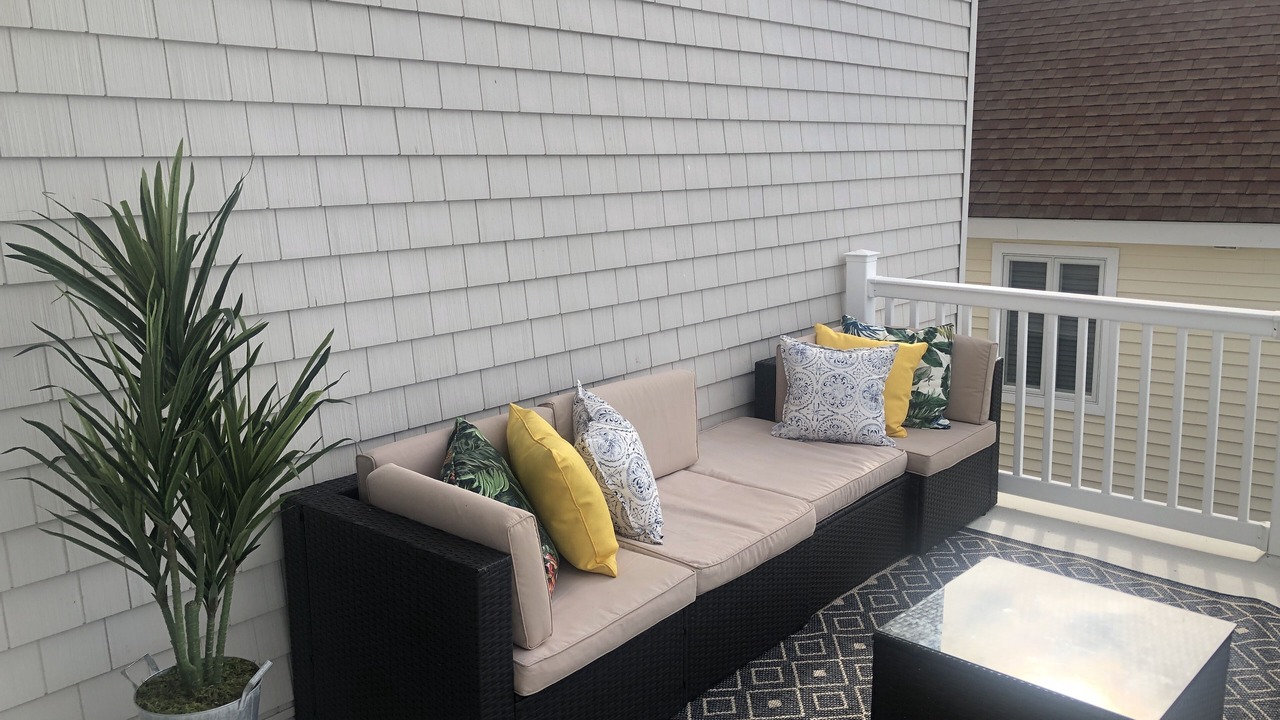 Photo of Patio Balcony in Cape May Court House