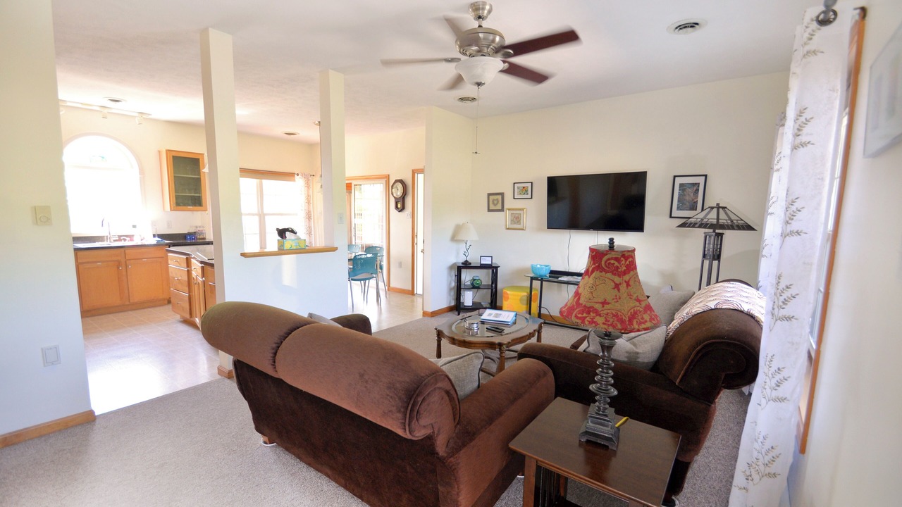 Photo of Bedroom in James Creek