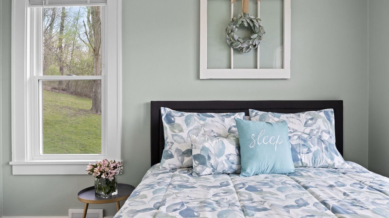 Photo of Bedroom in Warrendale
