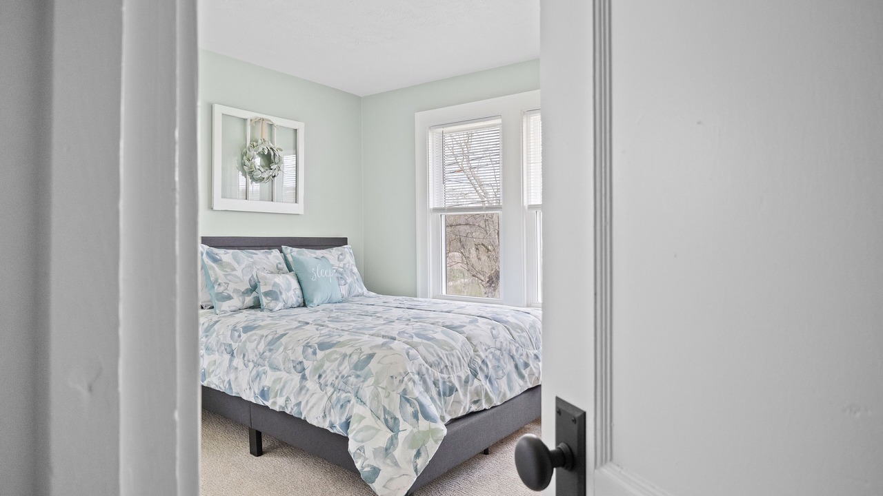 Photo of Bedroom in Warrendale