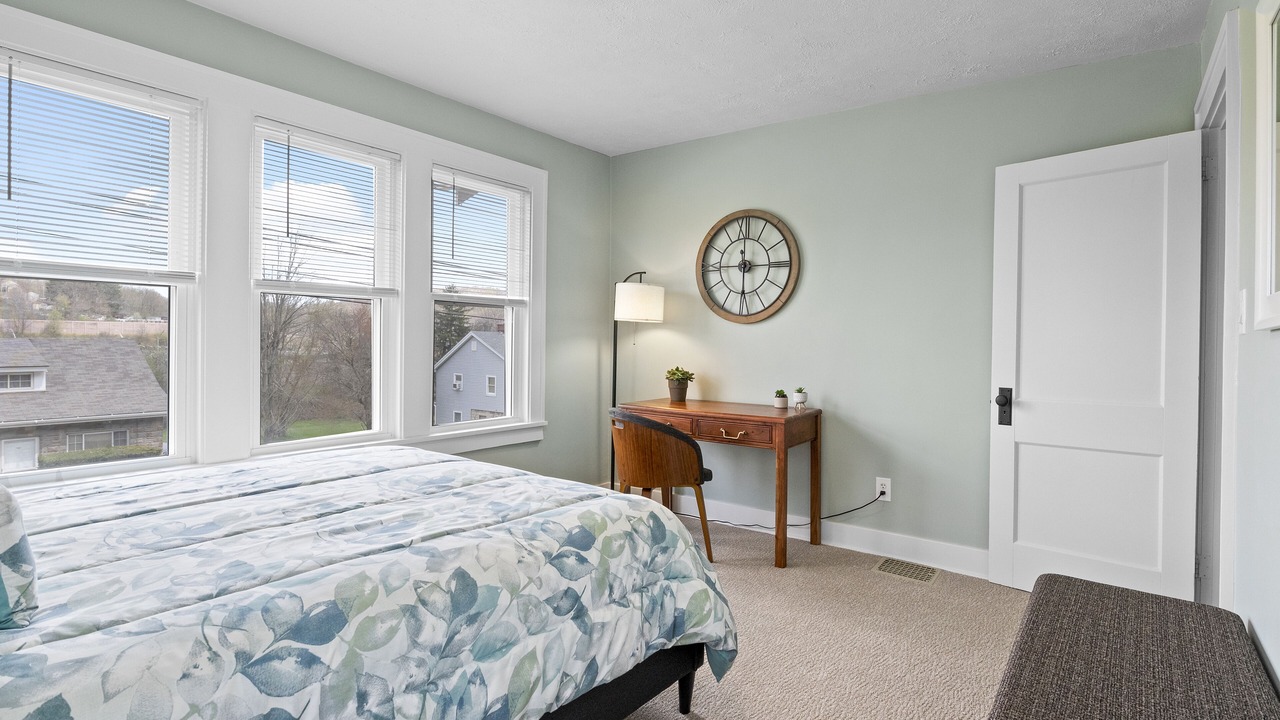 Photo of Bedroom in Warrendale