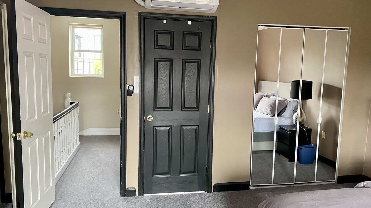 Photo of Bedroom in Bloomingdale