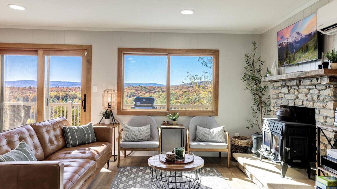 Photo of Livingroom in Broadway