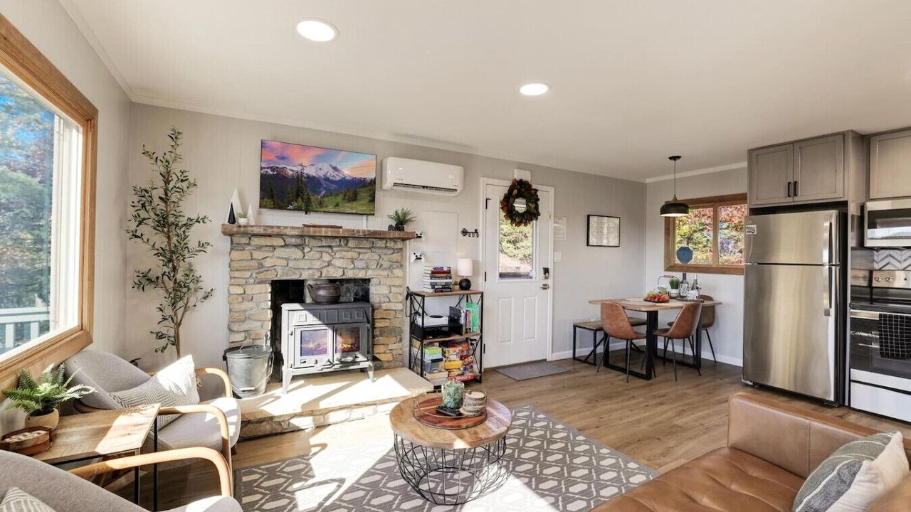 Photo of Livingroom in Broadway