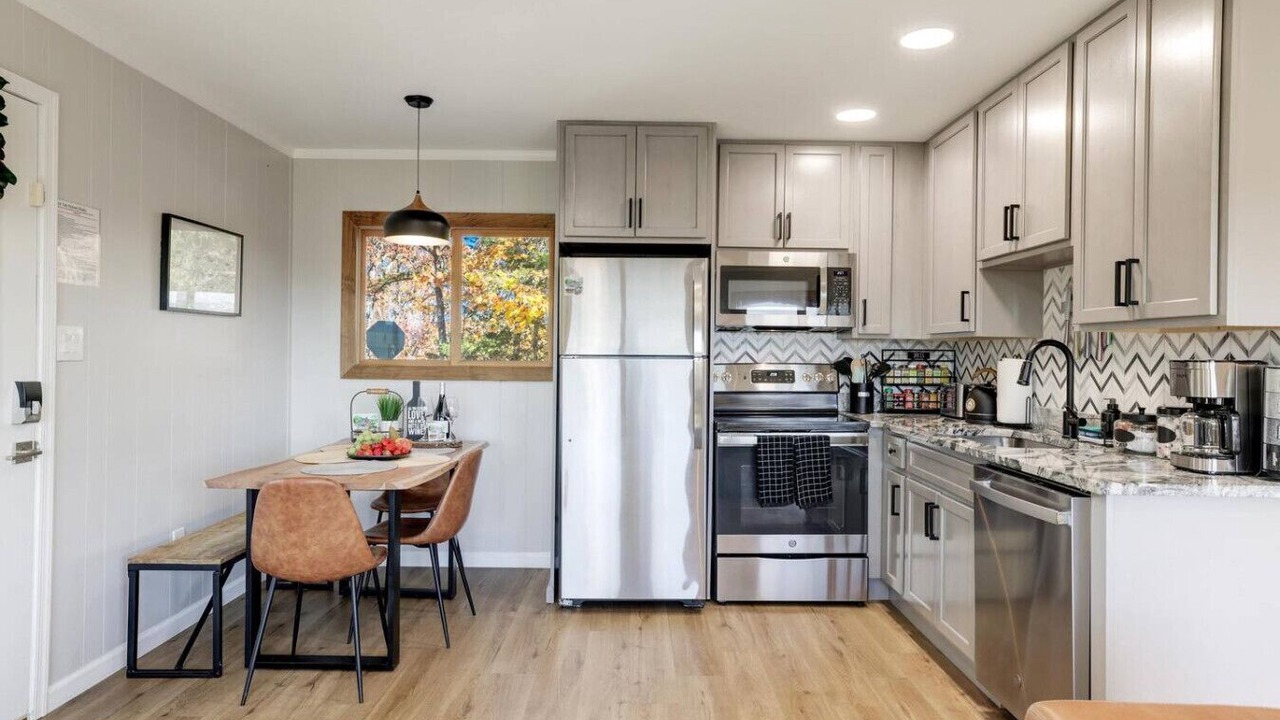 Photo of Kitchen in Broadway