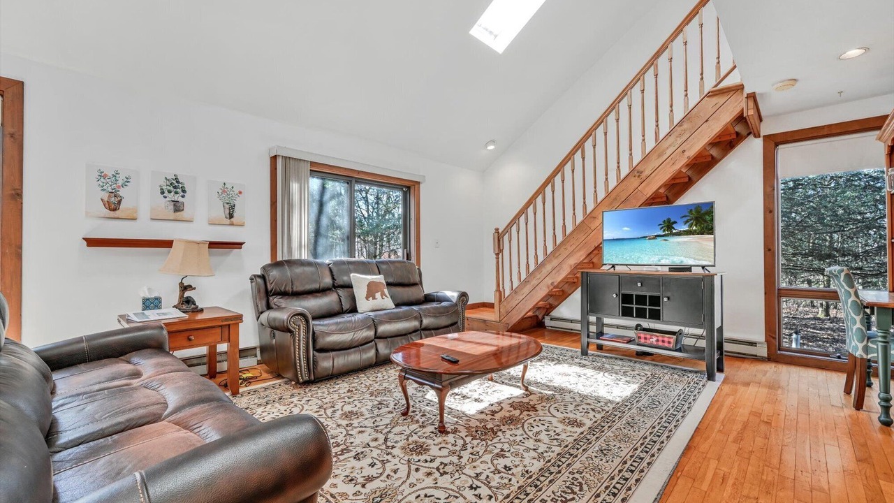 Photo of Livingroom in Jim Thorpe
