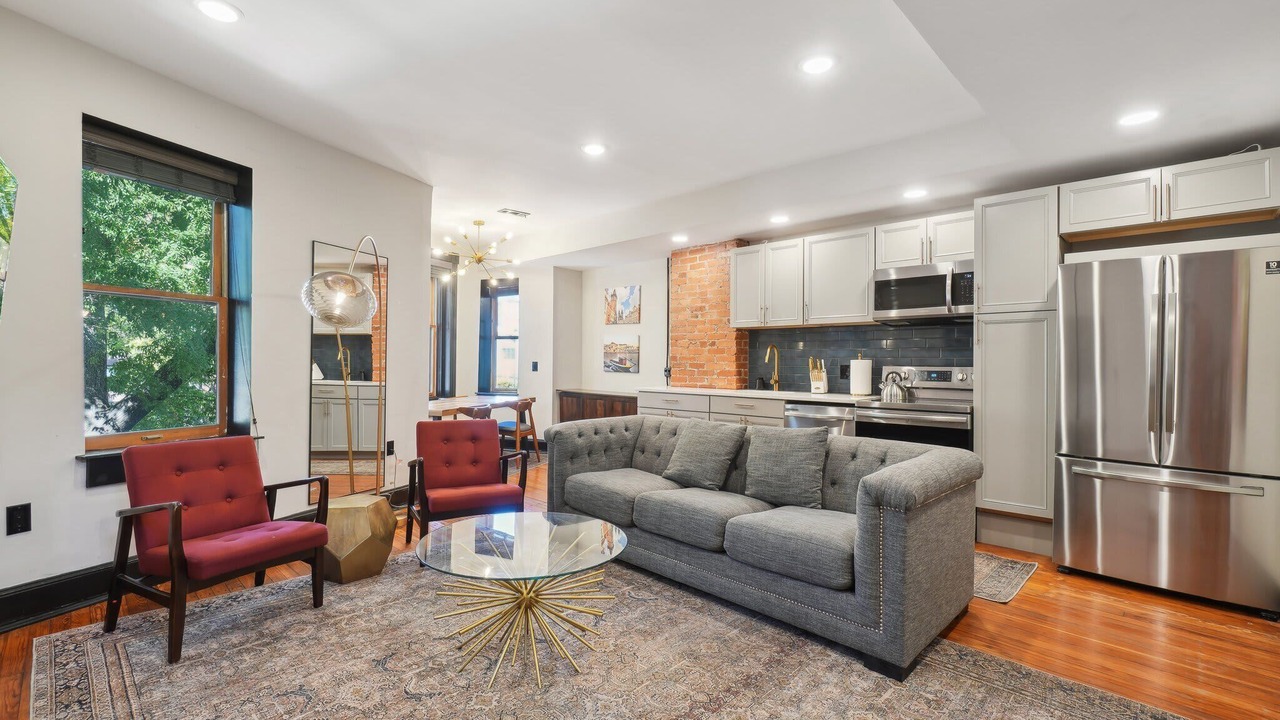 Photo of Livingroom in Shaw