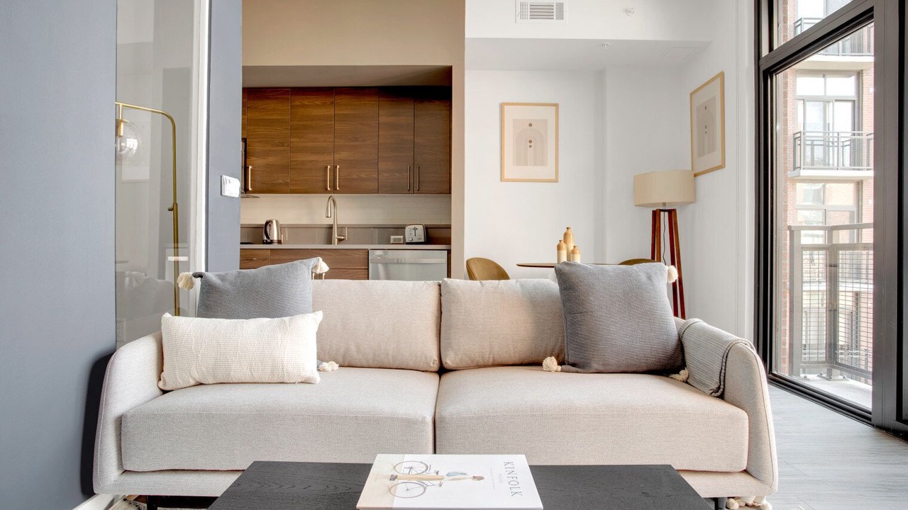 Photo of Livingroom in H Street Corridor