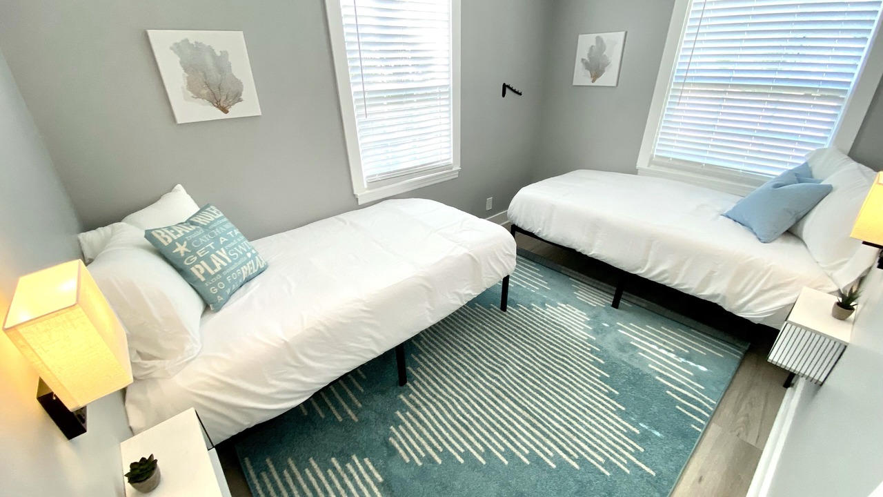 Photo of Bedroom in Calvert Beach-Long Beach