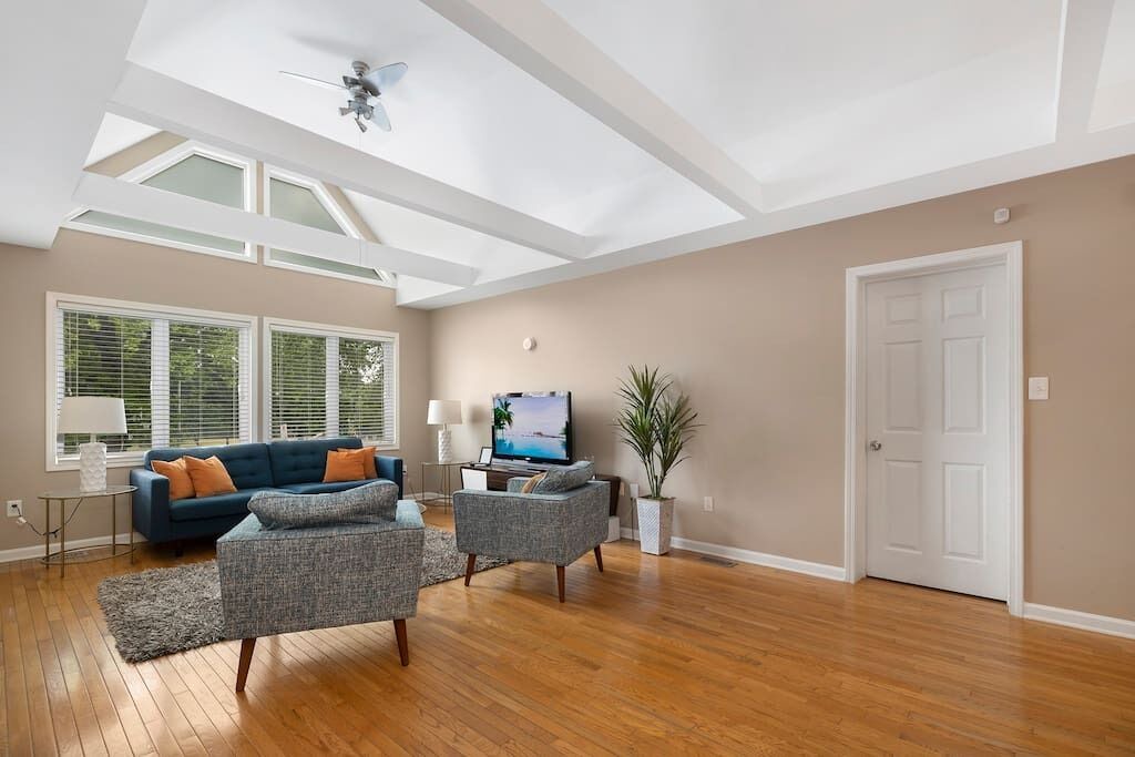 Photo of Livingroom in Cherry