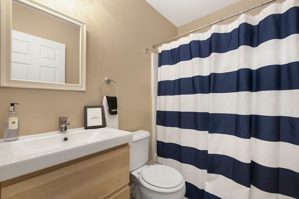 Photo of Bathroom in Cherry