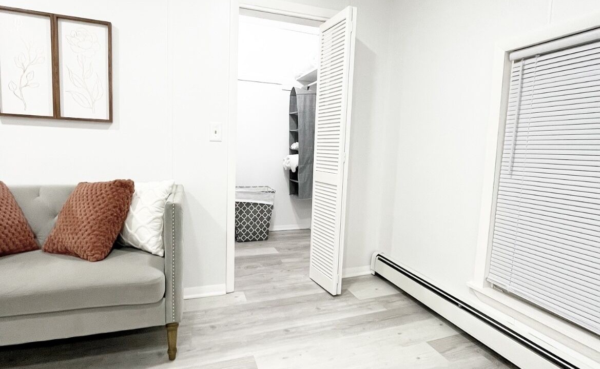 Photo of Livingroom in Corning