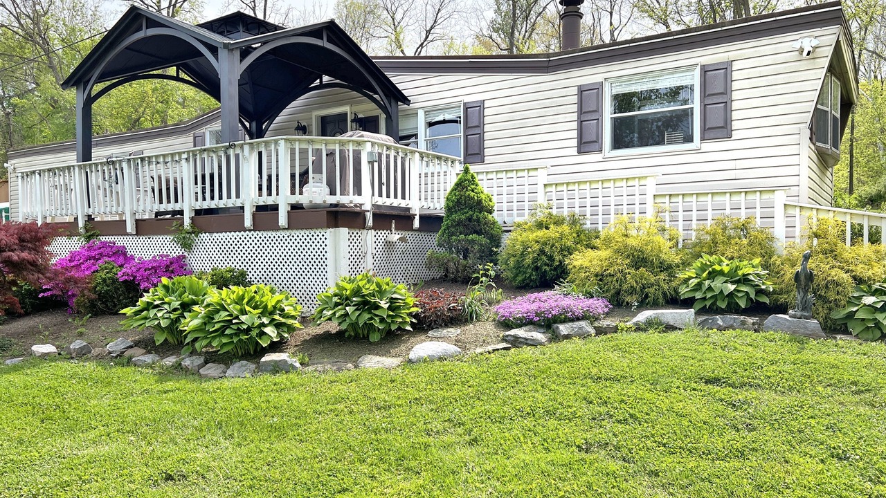 Photo of Outdoor in Bakerton