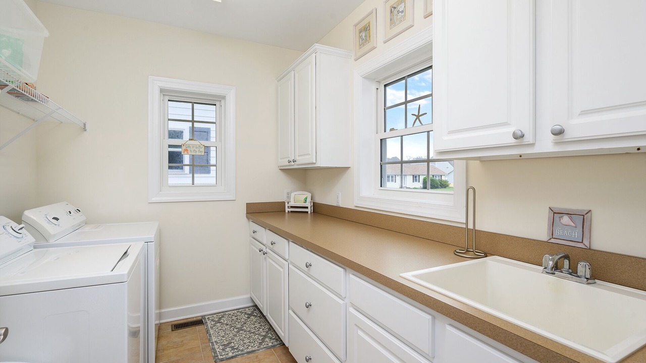 Photo of Bedroom in Caine Woods