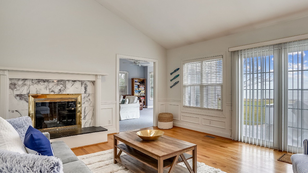 Photo of Livingroom in Grasonville