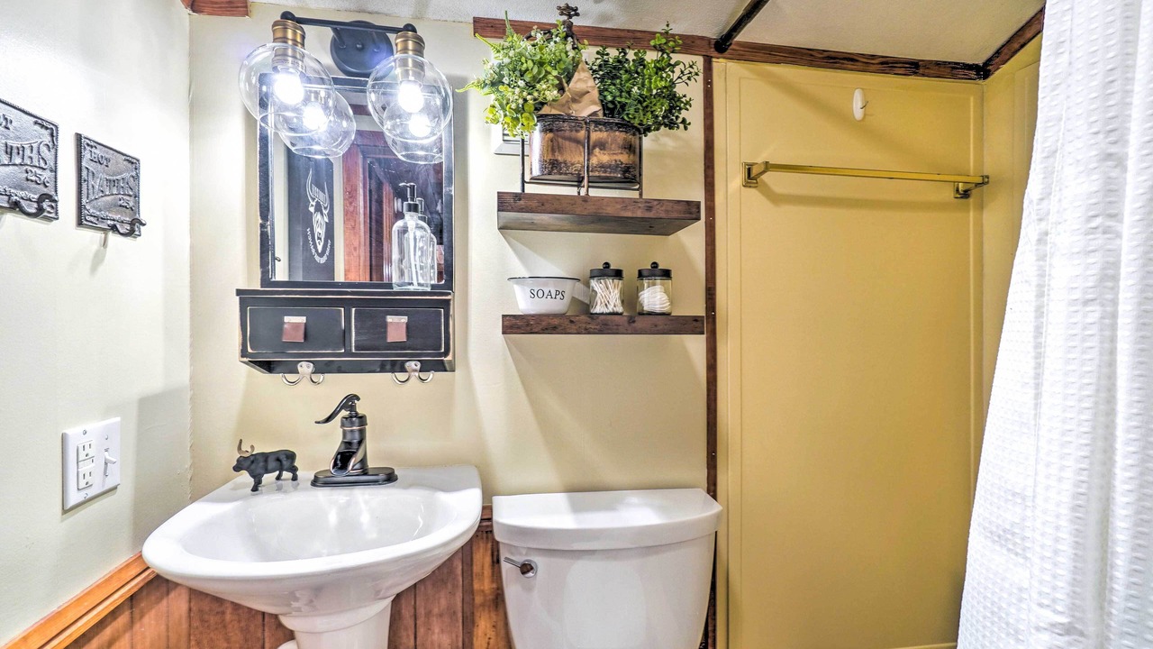 Photo of Bathroom in Crossville
