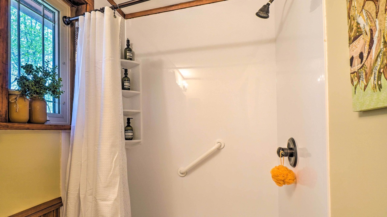 Photo of Bathroom in Crossville
