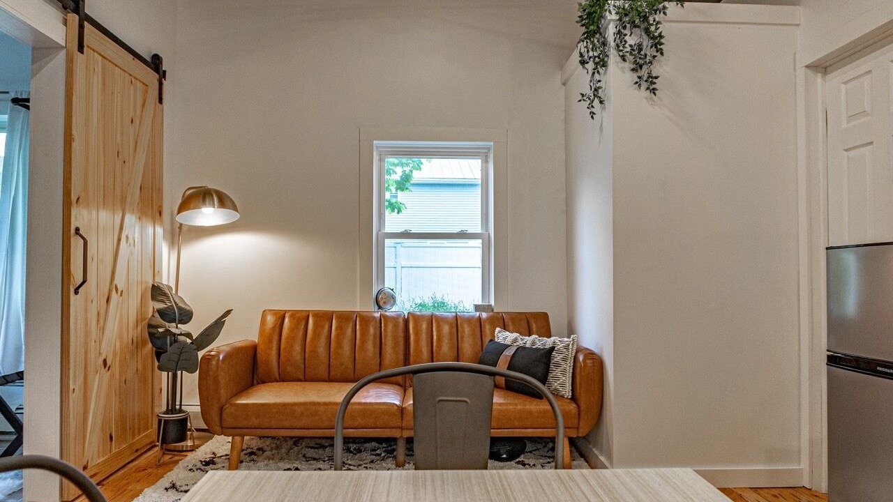 Photo of Livingroom in Lincoln Park