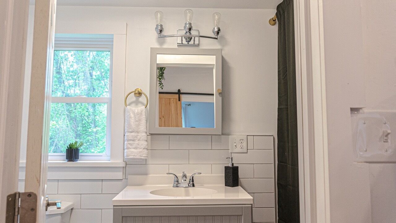 Photo of Bathroom in Lincoln Park
