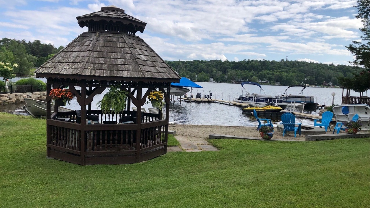 Photo of Outdoor in White Lake