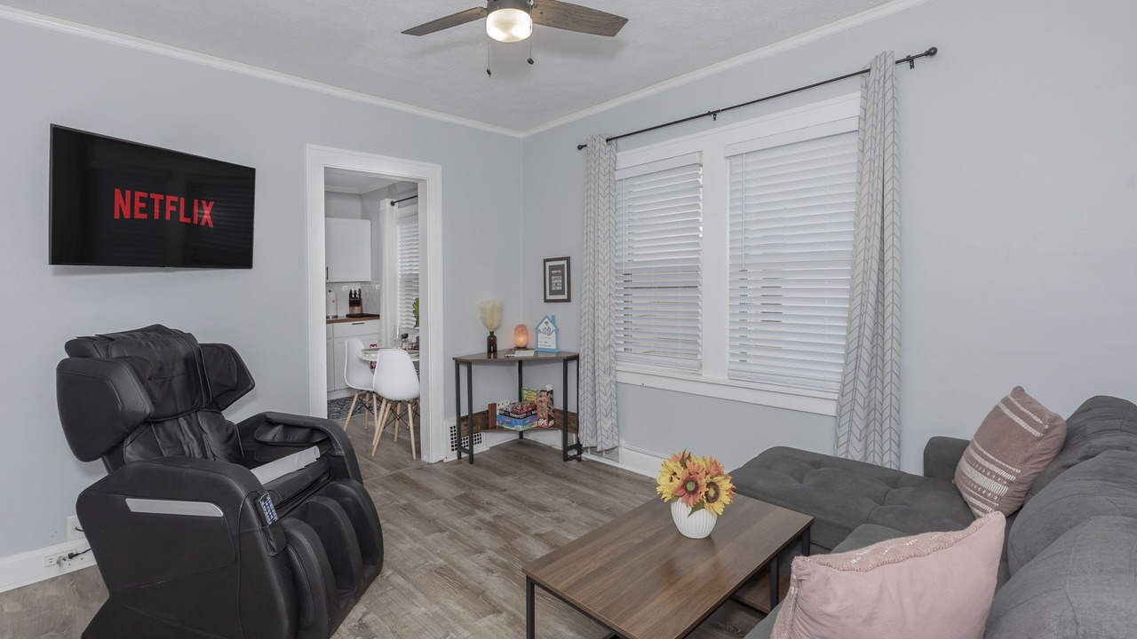 Photo of Livingroom in Little Italy