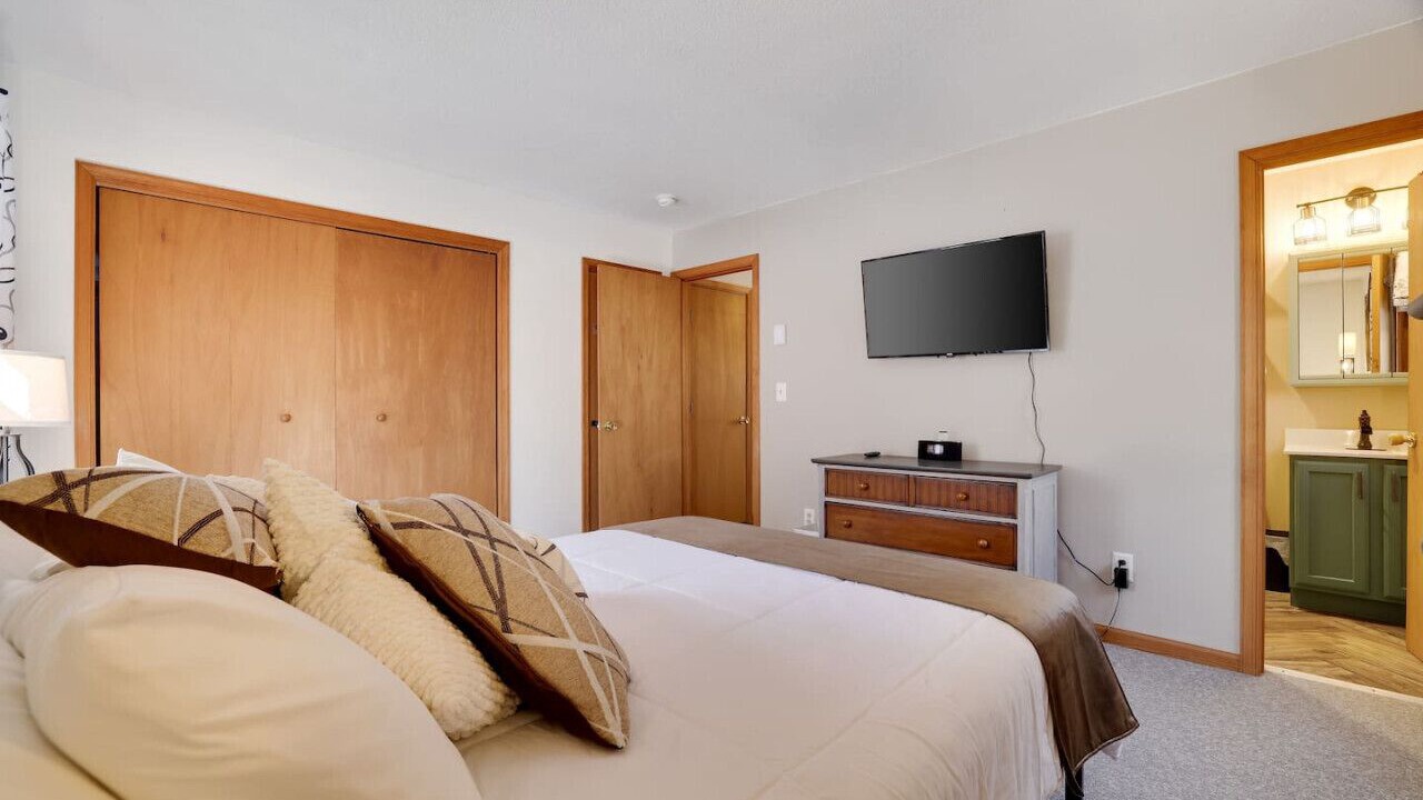 Photo of Bedroom in Hamlin