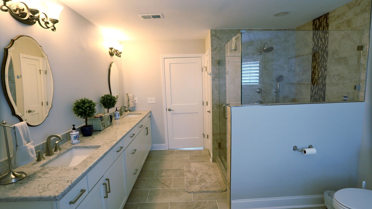 Photo of Bathroom in Mantoloking
