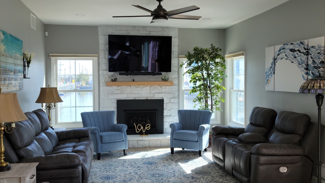Photo of Livingroom in Mantoloking