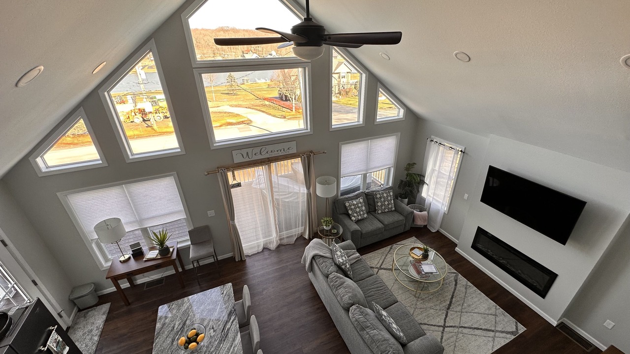 Photo of Livingroom in Treasure Lake