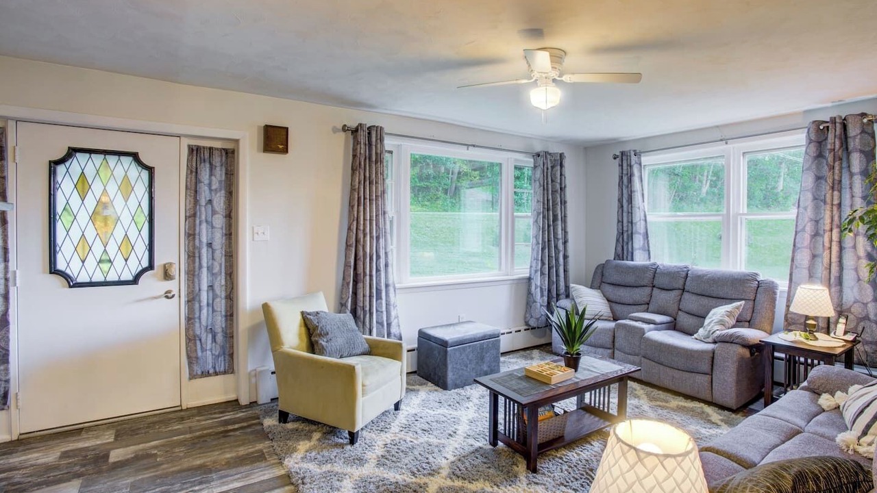Photo of Livingroom in Mohnton