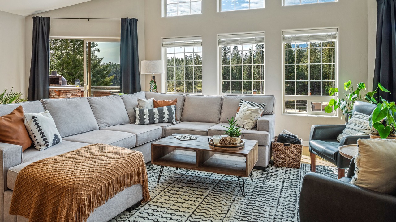 Photo of Livingroom in Post Falls