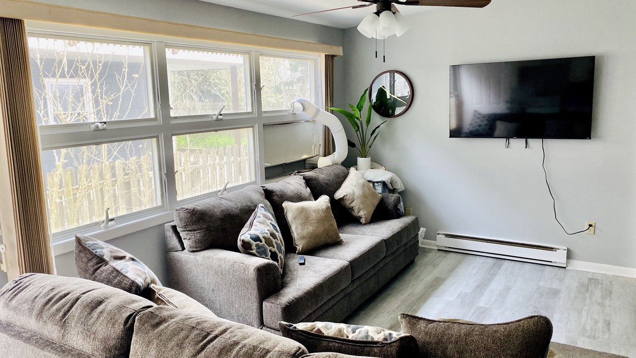 Photo of Livingroom in Ortley Beach